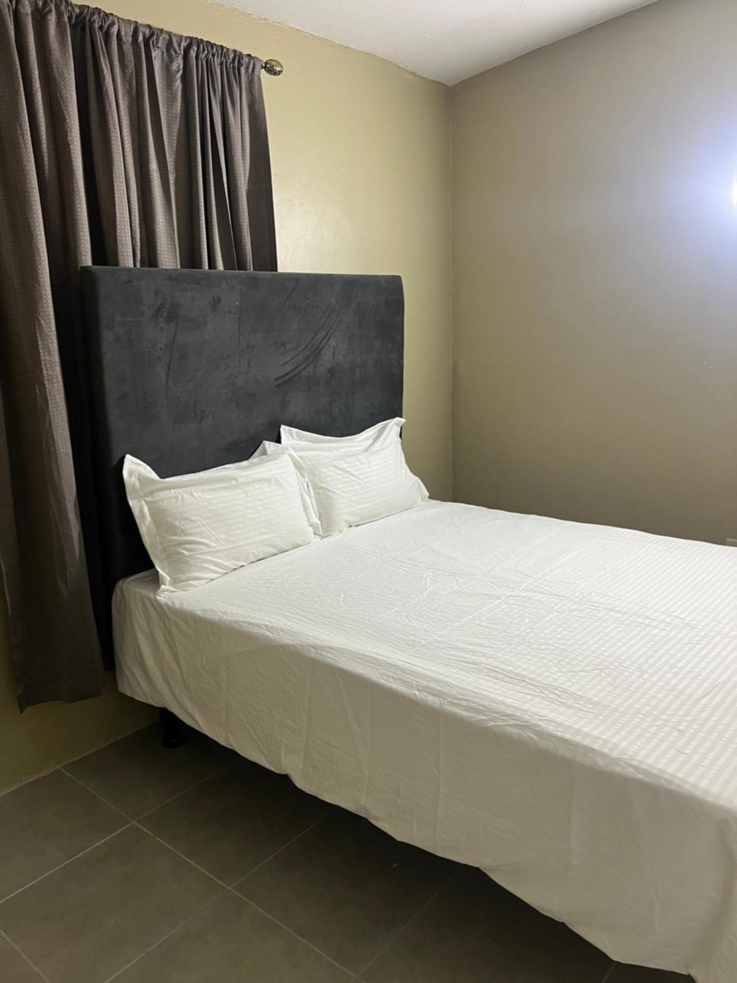 Cozy Apartment Κίνγκστον Εξωτερικό φωτογραφία